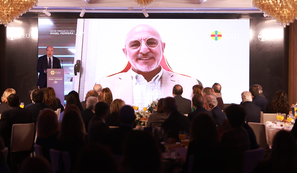 Luis de la Fuente en su mensaje en la ceremonia de entrega