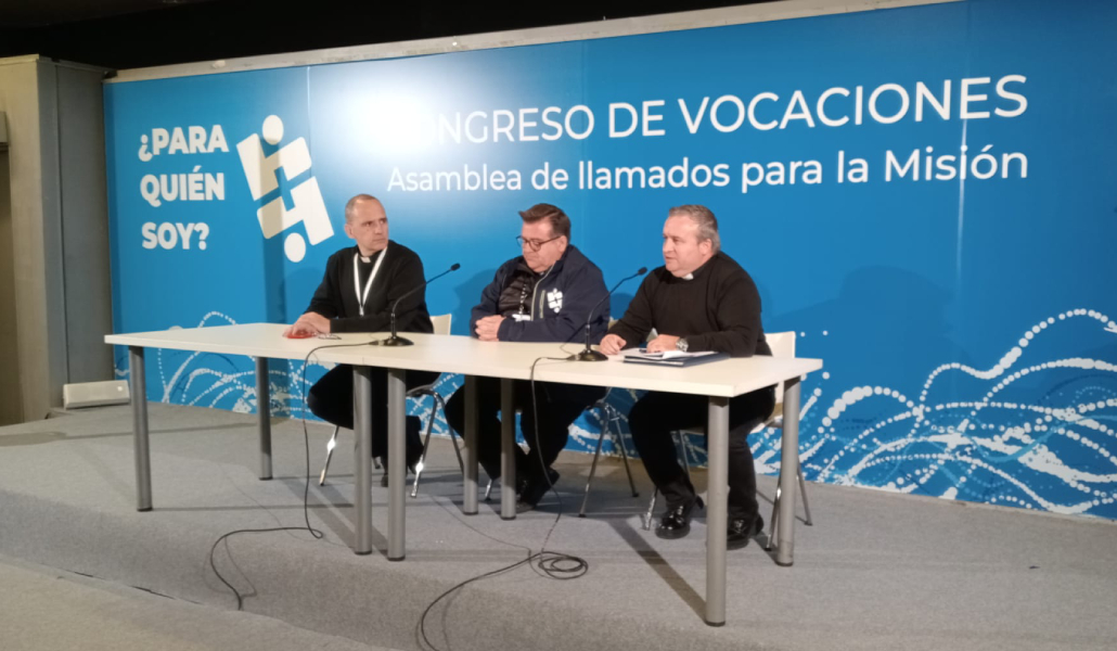 Josetxo Vera, Raúl Tinajero y Luis Manuel Romero durante la última presentación del Congreso