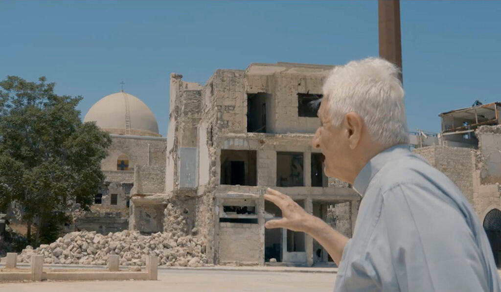 El obispo caldeo Antoine Audo es uno de los principales colaboradores de los trinitarios en Siria