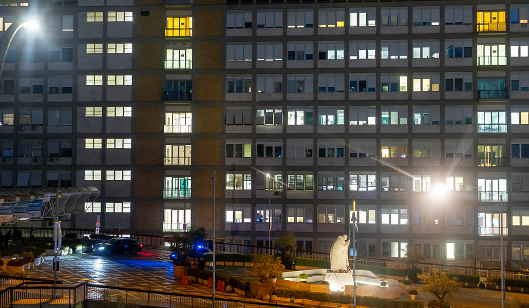 Hospital en el que está ingresado el Papa
