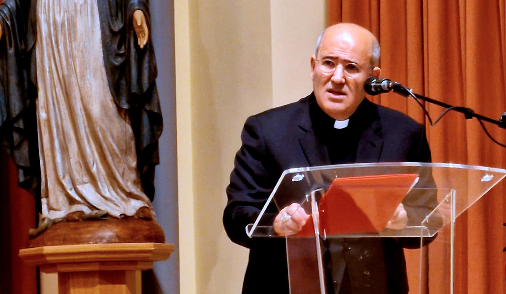 El cardenal Tolentino en un momento del acto celebrado en San Dámaso