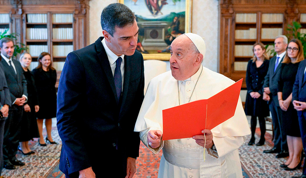 Pedro Sánchez con el Papa en su encuentro del 11 de octubre de 2024