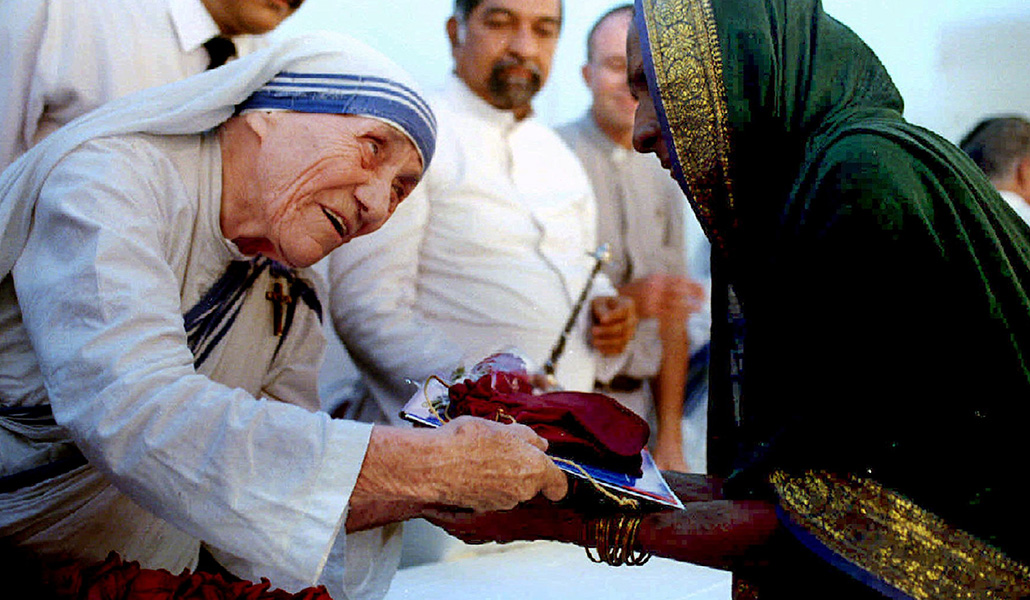 Santa Teresa de Calcuta, en una imagen de 1994 en Mumbai, antes Bombay