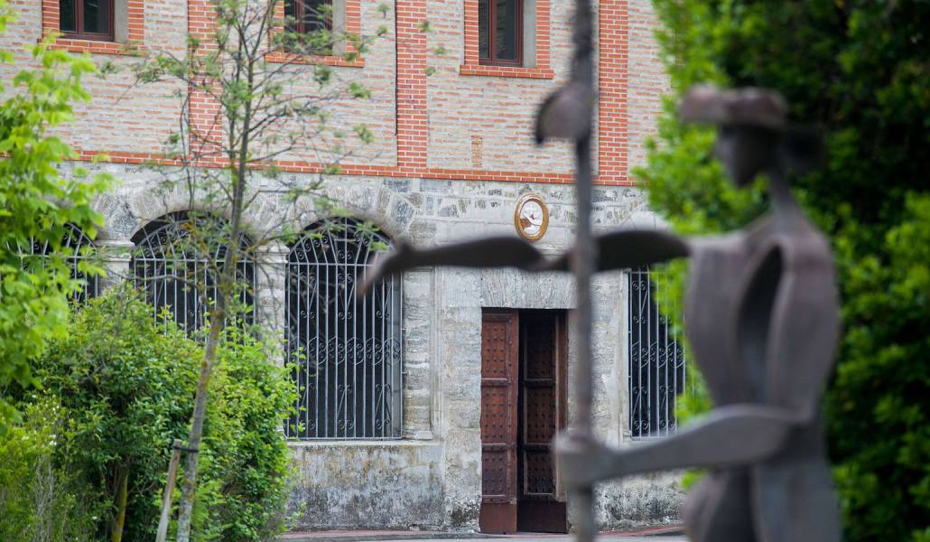 Fachada exterior del monasterio de Belorado