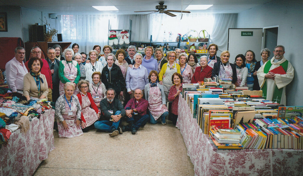 Voluntarios organizan rastrillos en beneficio de los excluidos