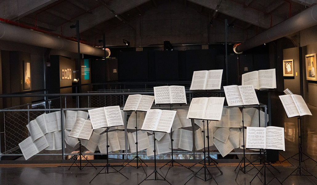 Vista de la exposición en el Espacio Cultural Serrería Belga, en Madrid.