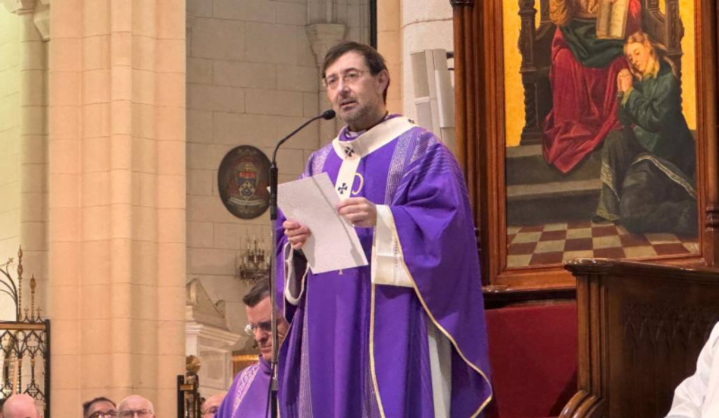 El cardenal Cobo en la Eucaristía en la catedral de la Almudena