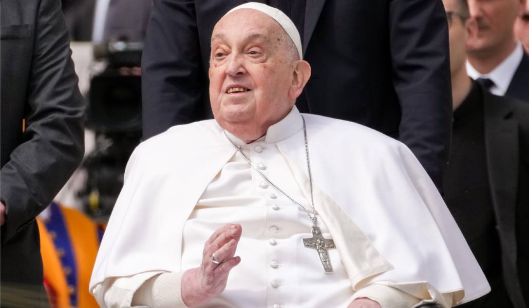 El Papa Francisco durante su aparición pública este domingo