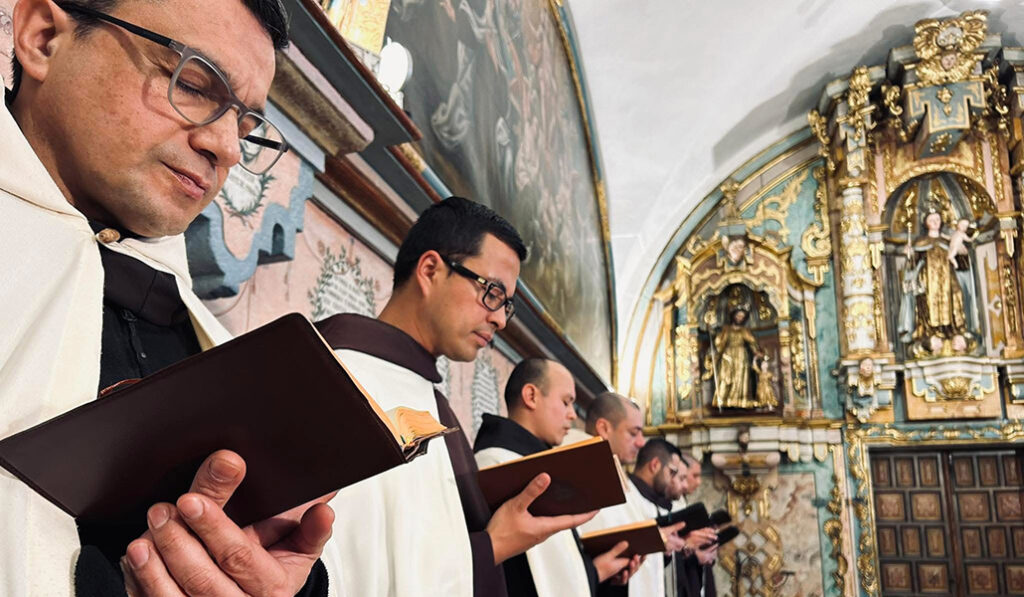 A los siete carmelitas colombianos luego se les sumaron dos más