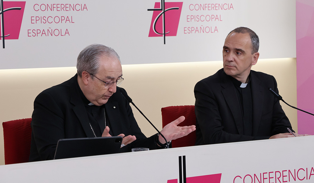 García Magán durante la rueda de prensa