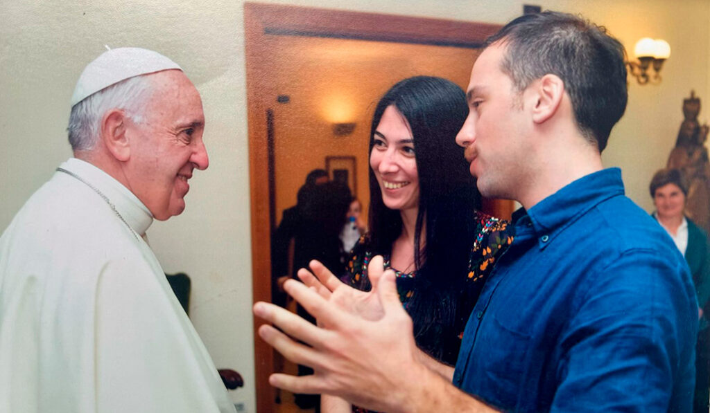 Lurati y su mujer durante una visita a Casa Santa Marta