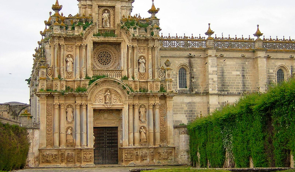 Fachada principal de la Cartuja de Santa María de la Defensión