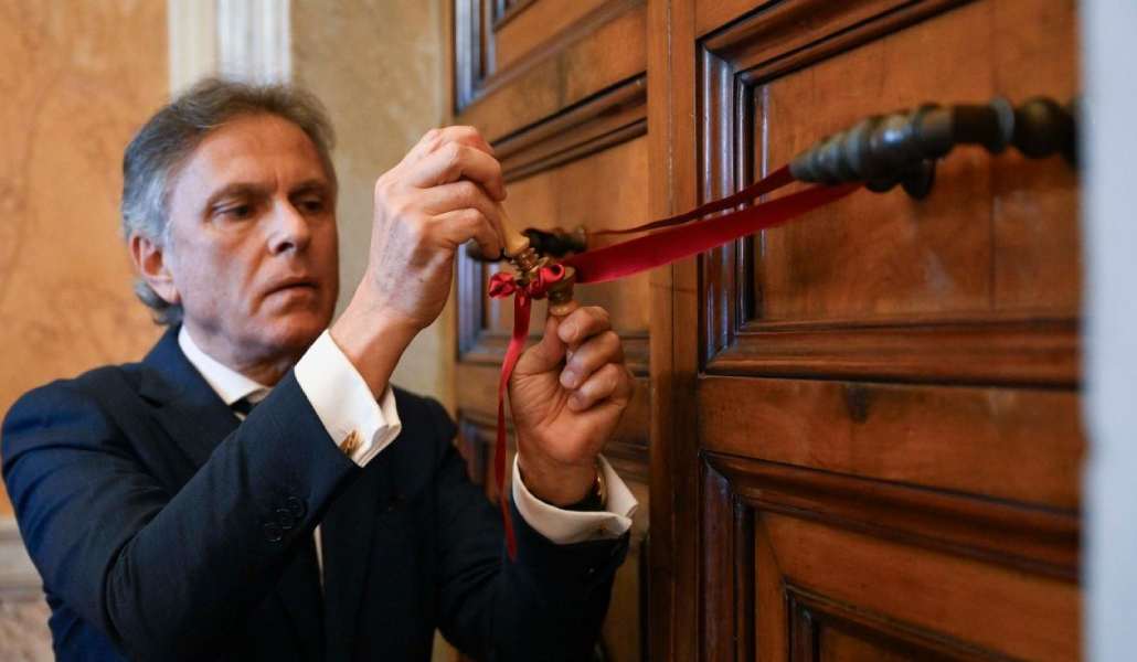 Momento del cierre del apartamento