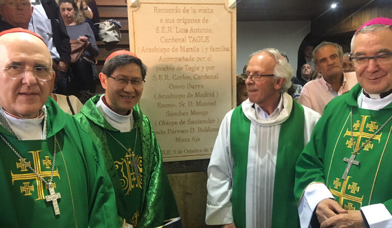 El arzobispo de Manila en la parroquia cántabra de San Pedro Apóstol en el pueblo de Tagle al que debe su apellido