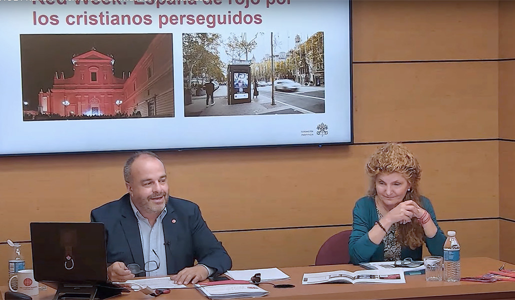 José María Gallardo y Carmen Conde, responsable de Finanzas y Legados de ACN España