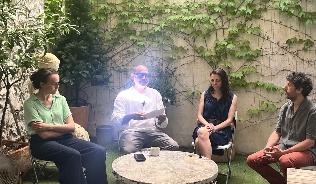 Un momento de la rueda de prensa en el estudio de Javier Viver
