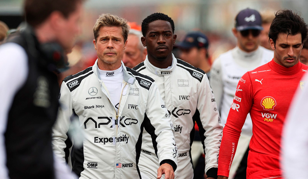 Sonny Hayes (Brad Pitt, izquierda) y Joshua Pearce (Damson Idris, centro) tendrán que superar sus dificultades para ganar