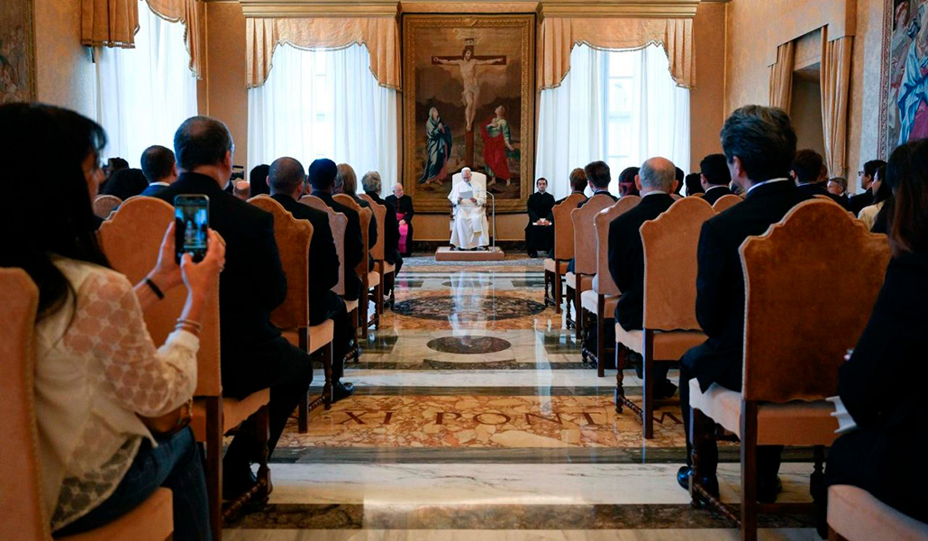 Foto de familia tras la audiencia