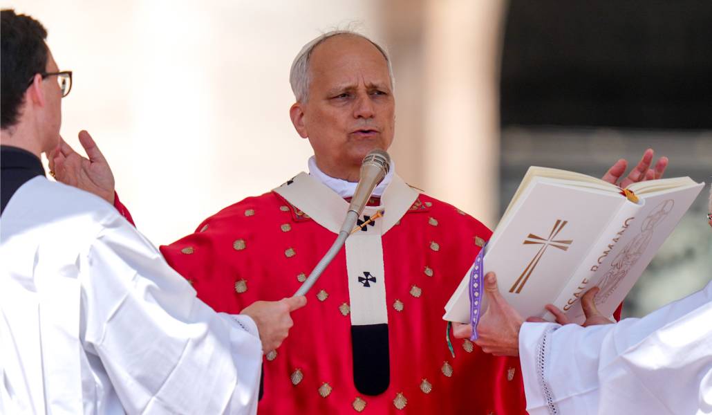El Papa León XIV durante la Eucaristía de Pentecostés este domingo en la plaza de San Pedro