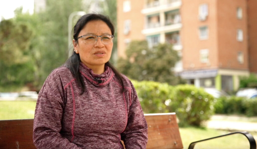 Rocío T. recibe ayuda de Educo para que su hija pueda irse de campamento