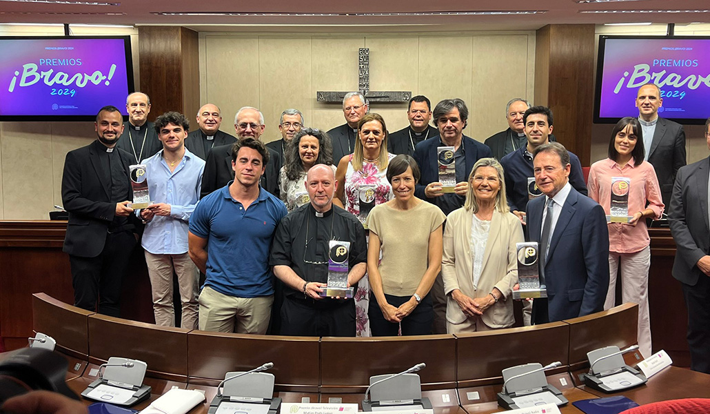 Foto de familia de los premiados