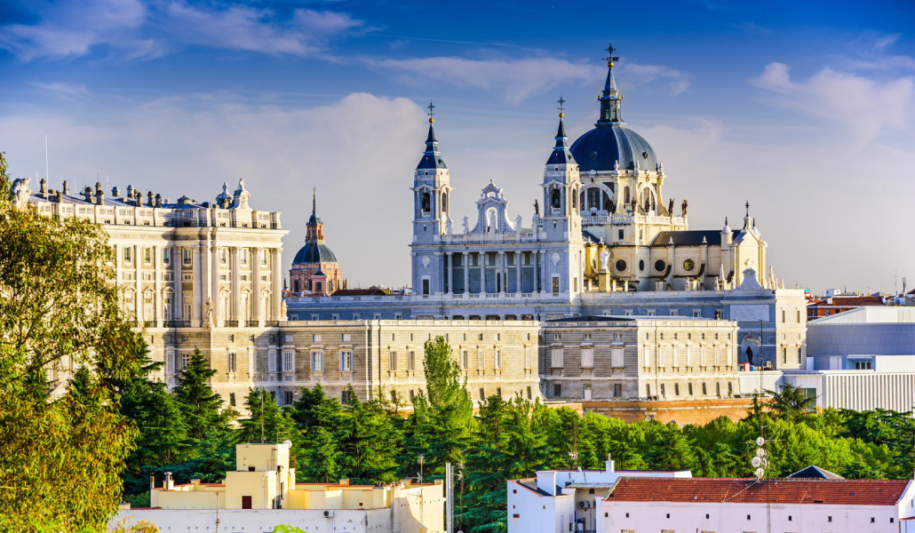 Panorámica de la catedral de la Almudena