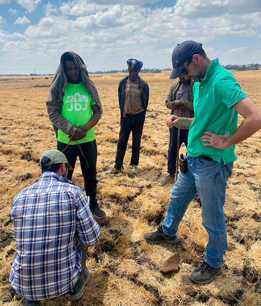 Las oscilaciones del péndulo le permiten conocer la profundidad a la que está el agua