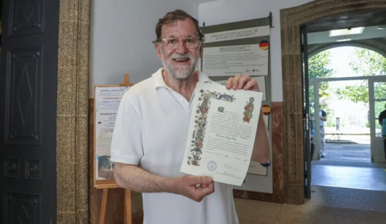 Mariano Rajoy con su Compostela