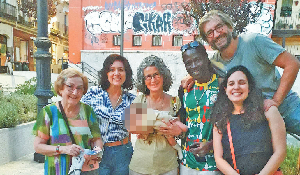 Los voluntarios de Educadores de Calle son, en su mayoría, de origen extranjero.