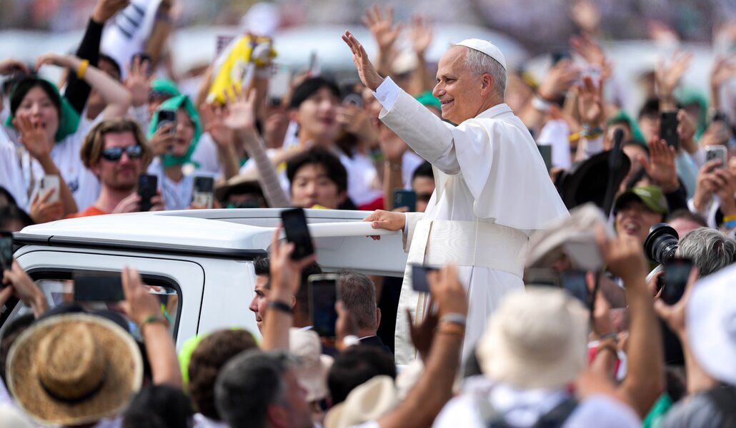 El Papa León XIV entre el millón de jóvenes en Tor Vergata.