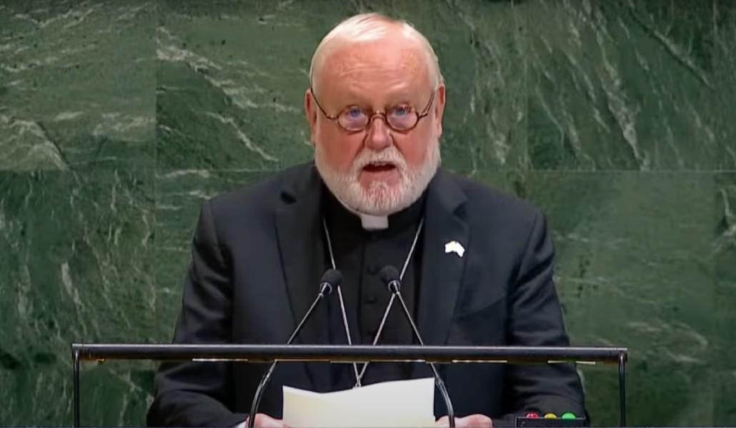 El arzobispo Gallagher durante su discurso. Foto: YouTube.