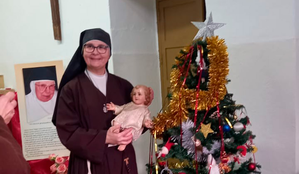 Sor Catalina durante unas fiestas de Navidad