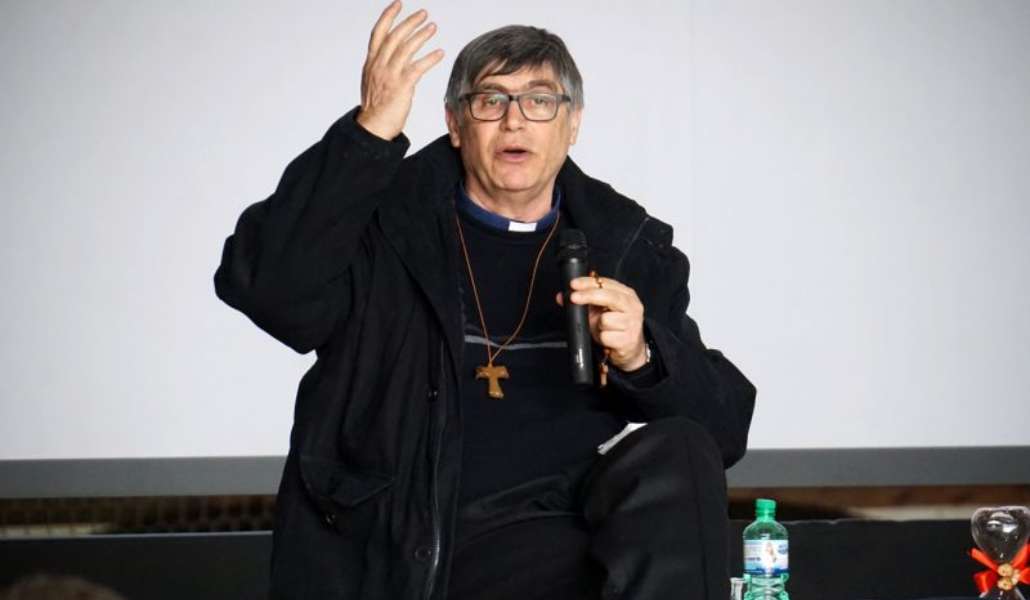 Maurizio Patriciello fue amenazado por la mafia napolitana el pasado domingo