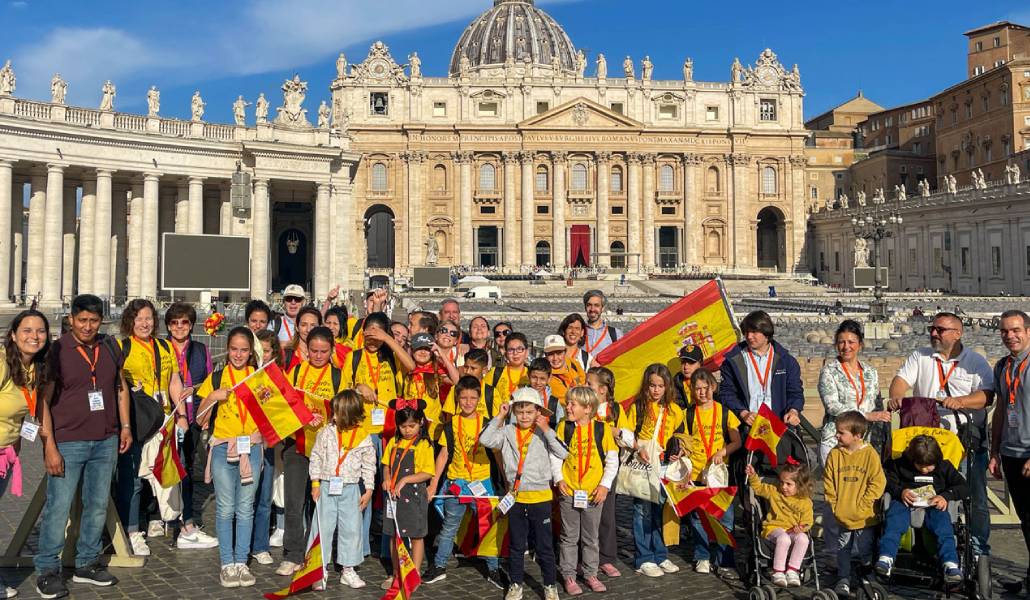 Familias españolas en Roma durante el Jubileo.