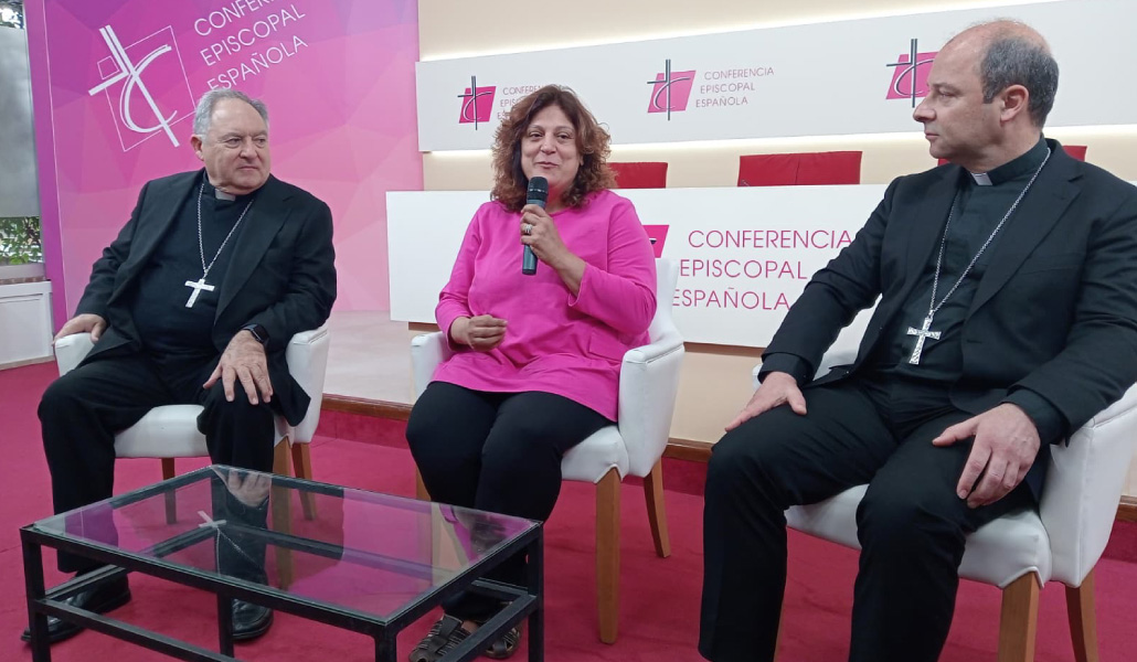 Mazuelos, Suárez y Santiago durante la rueda de prensa.