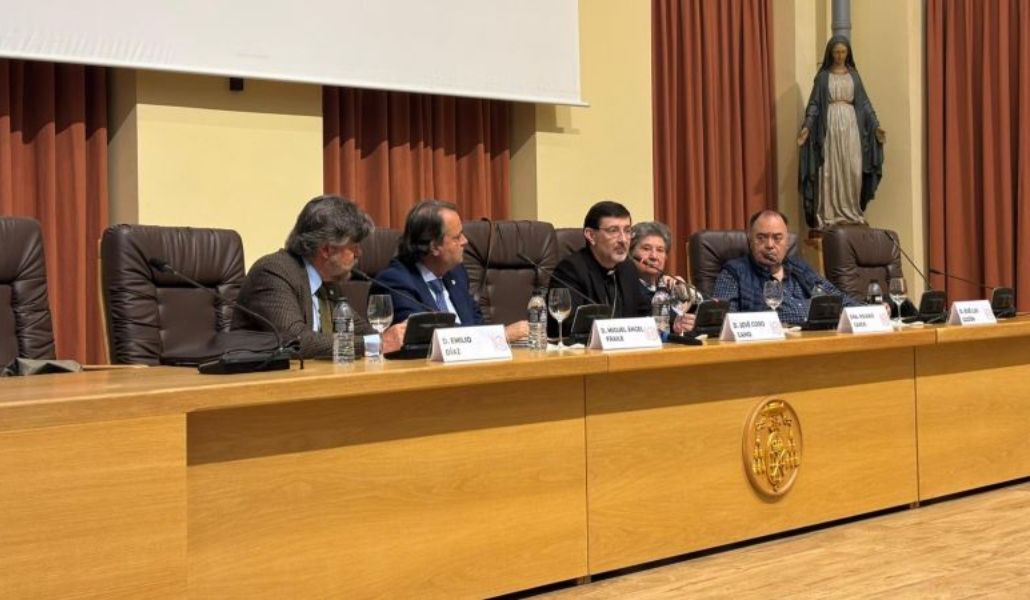 José Cobo con Escuelas Católicas en el Seminario Conciliar de Madrid.