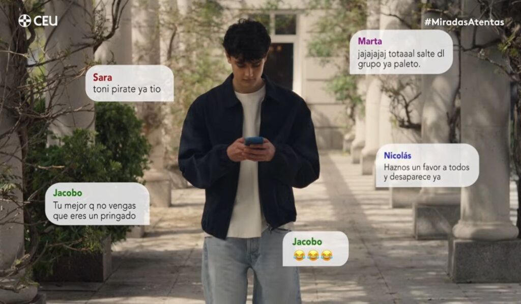 Fotograma de la campaña Miradas Atentas contra el acoso escolar.