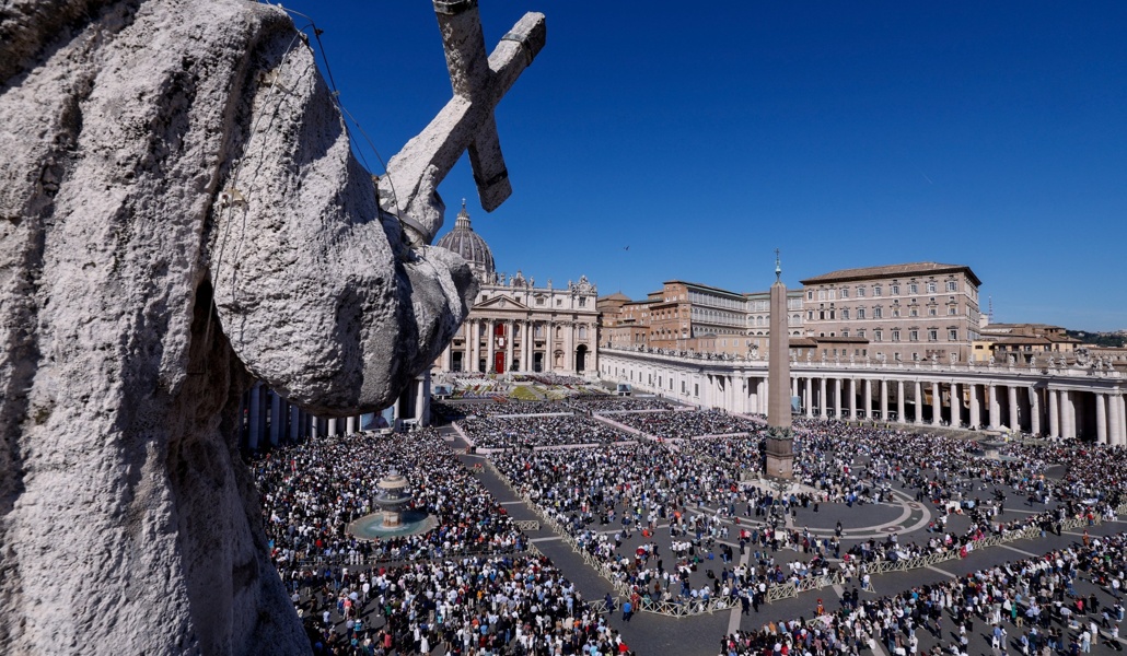 Imagen de la plaza de San Pedro el Domingo de Resurrección.