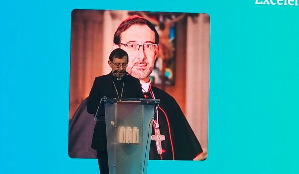 El cardenal Cobo durante la intervención en la Fundación Pablo VI.