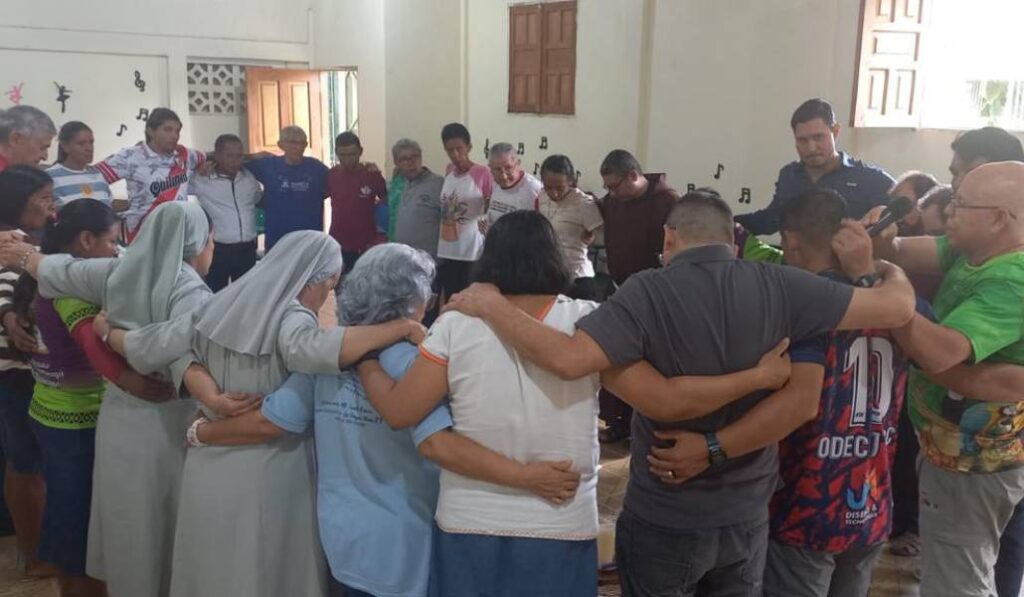 Religiosos de Brasil, Perú y Colombia en el encuentro misionero de la Triple Frontera.