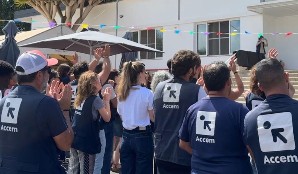 Trabajadores de ACCEM en Las Raíces.
