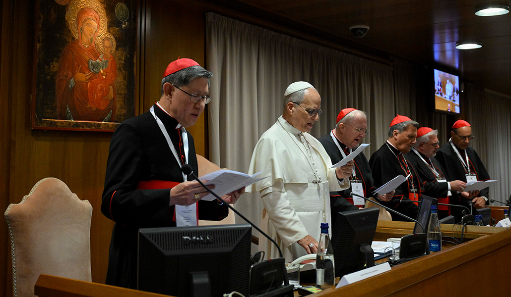 El Papa León XIV celebra un consistorio con cardenales de todo el mundo en el Vaticano el 8 de enero de 2026.