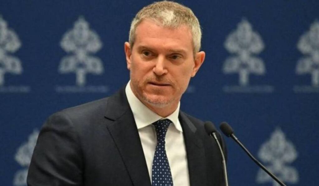 Matteo Bruni durante una de su comparecencias. Foto: Vatican Media.