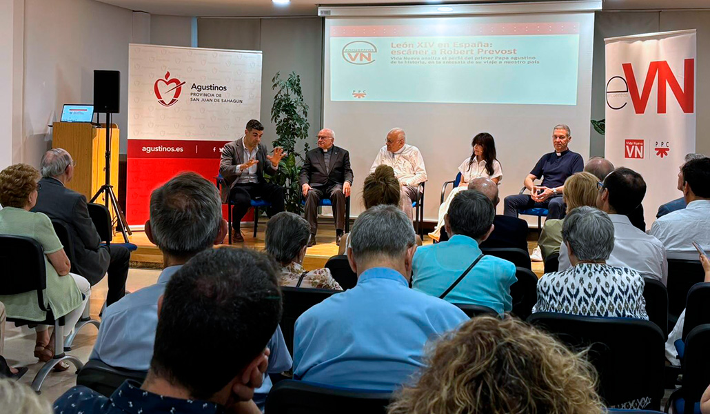Los ponentes en el encuentro de PPC Editorial 'León XIV en España'.