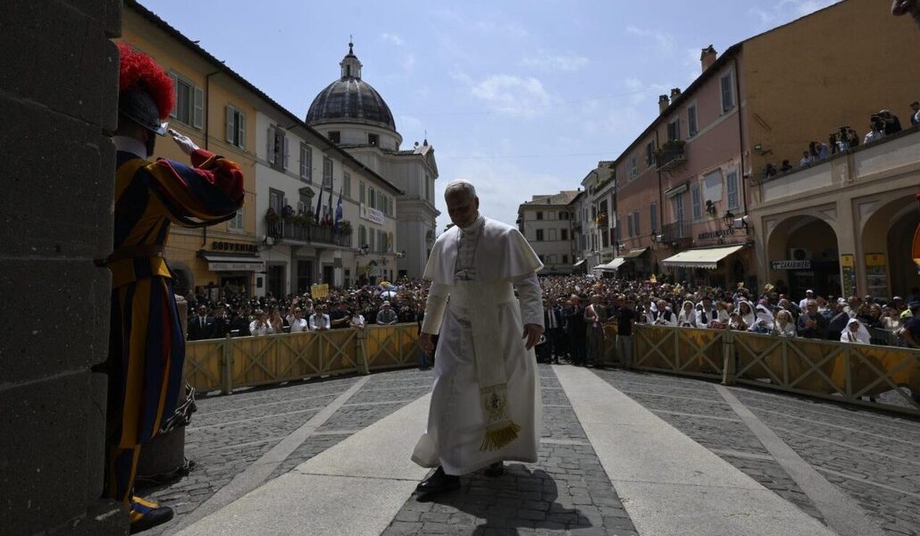 El Papa León XIV en Castel Gandolfo.