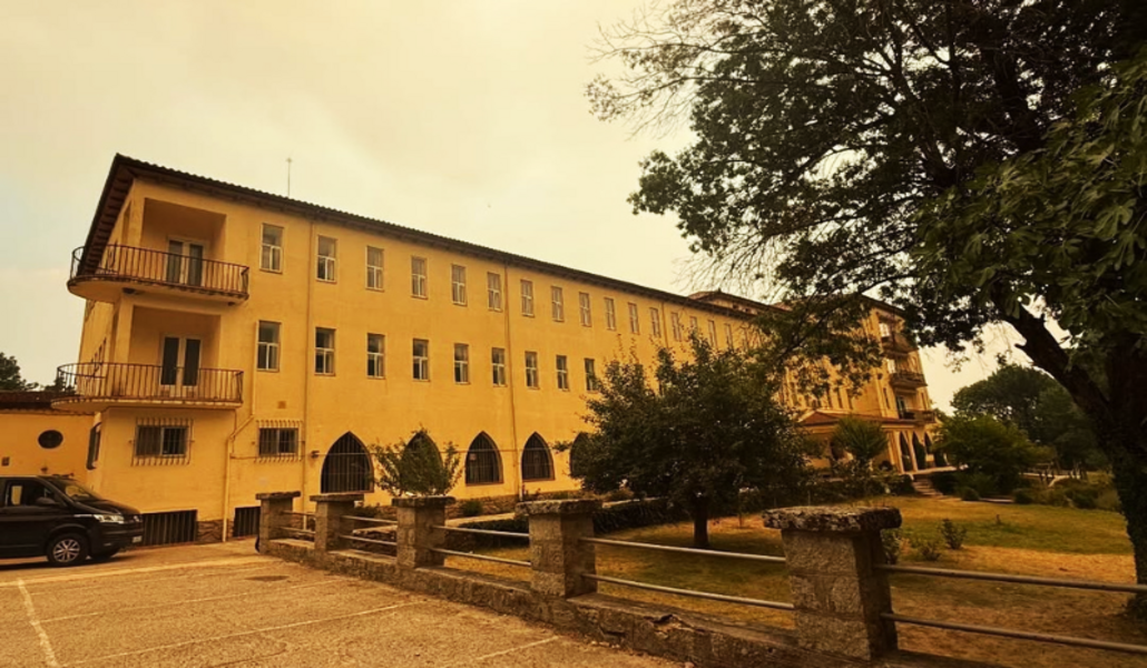 Imagen del seminario de Rozas de Puerto Real.