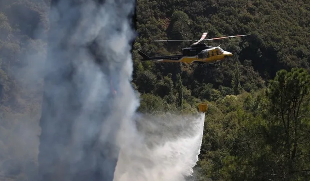 Imagen del incendio forestal de Quiroga (Lugo) la pasada semana.