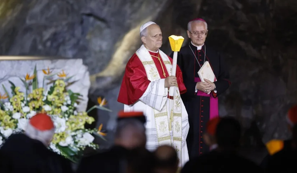 El Papa durante la procesión de las antorchas.