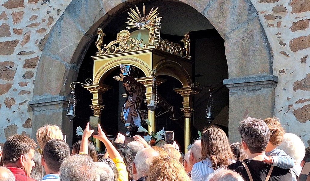 El Cristo de Urda durante su procesión